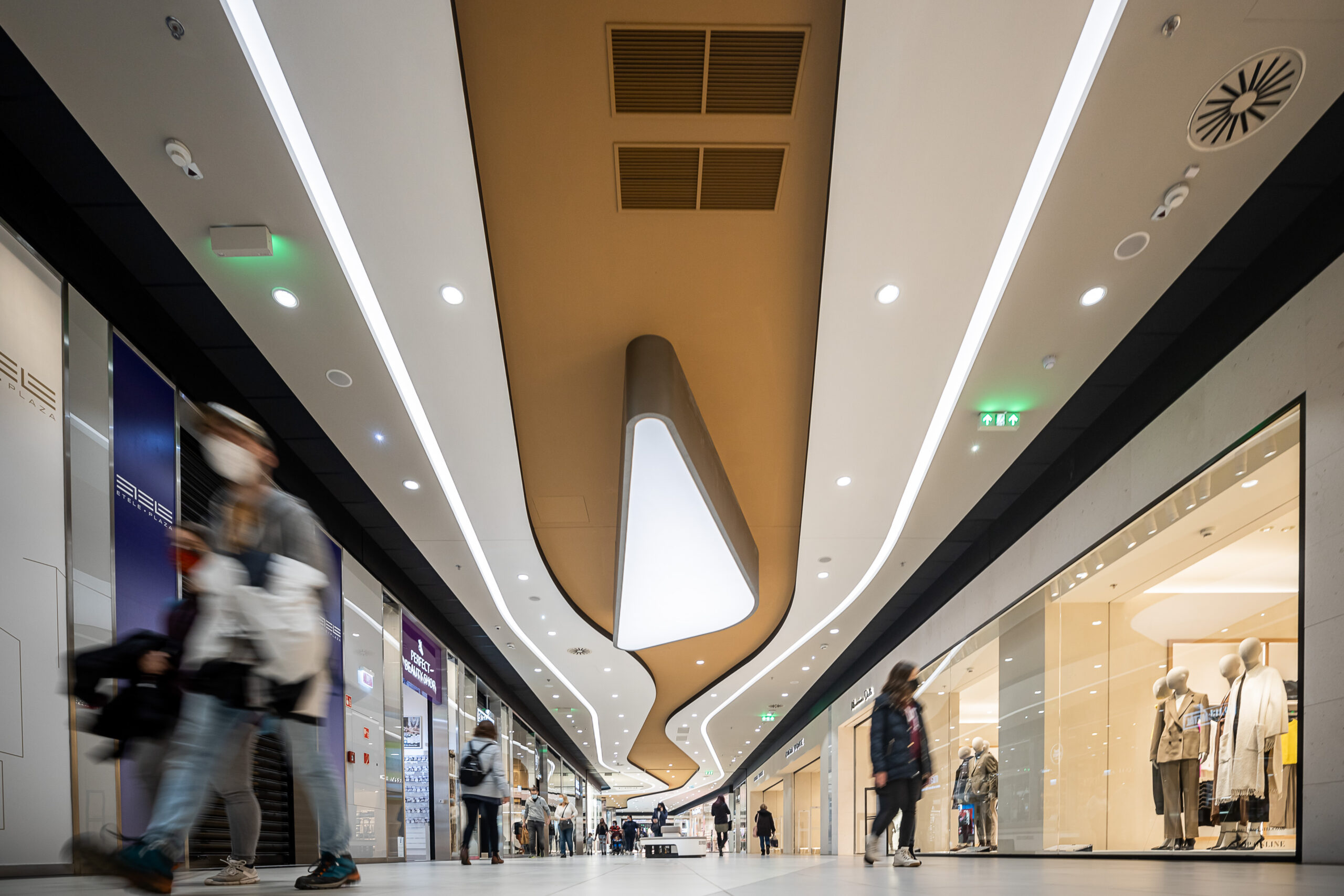 2022-02-18-etele-plaza-enterior-24