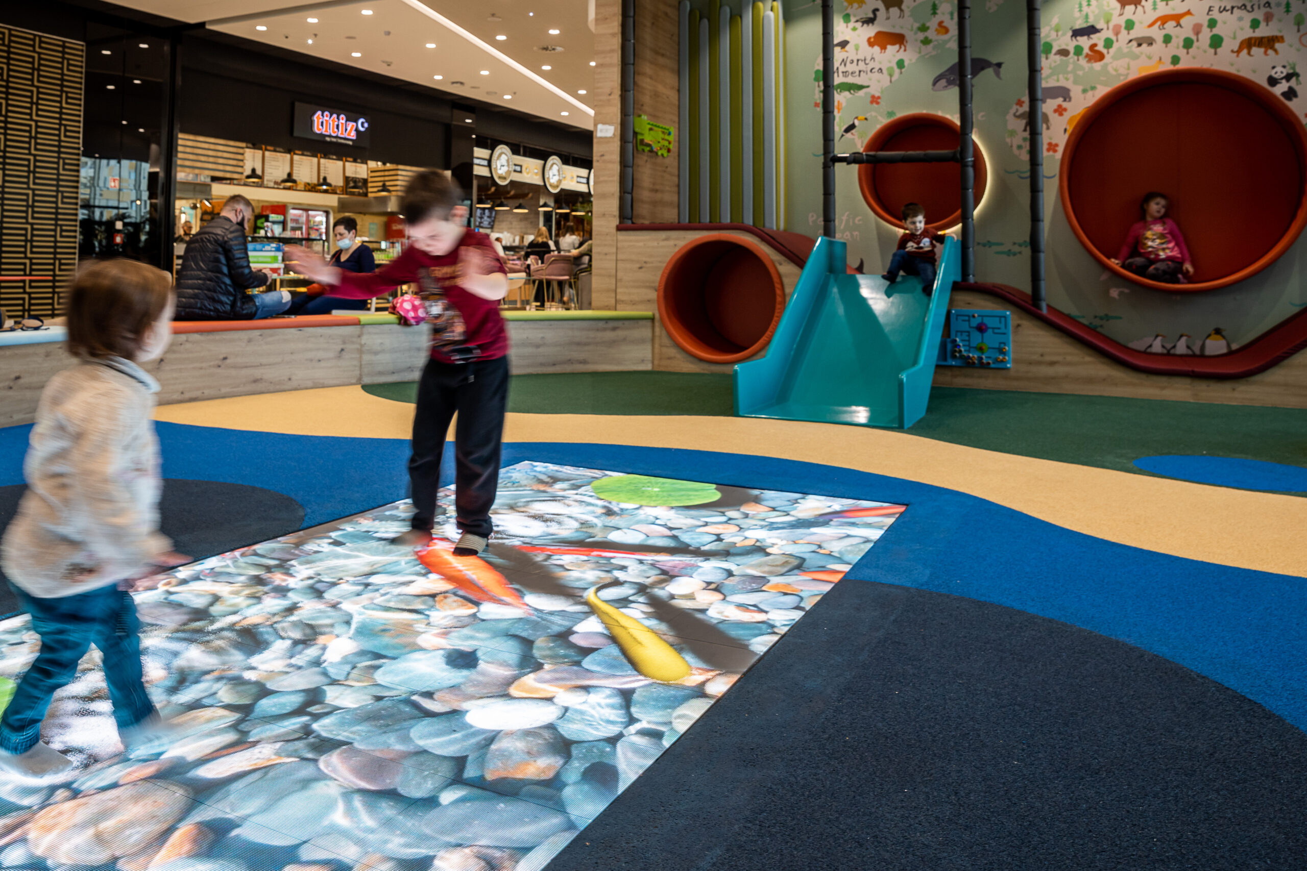 2022-02-24-etele-plaza-enterior-2