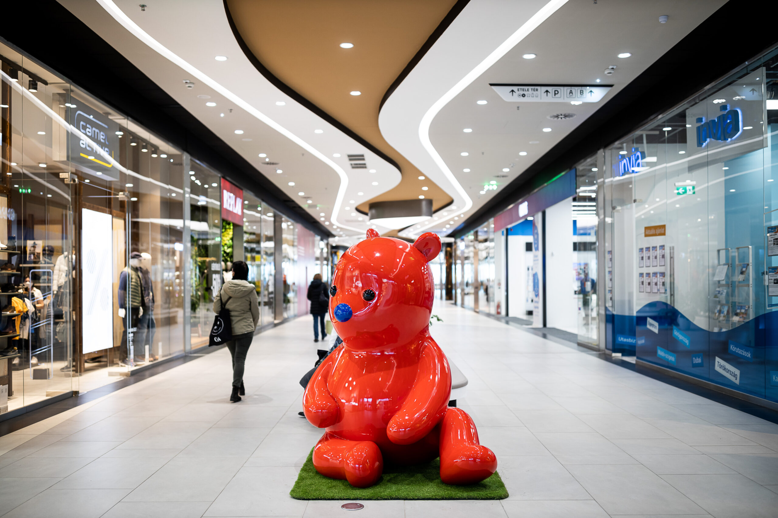 2022-02-10-valentin-napi-mackok-az-etela-plazaban-2-5